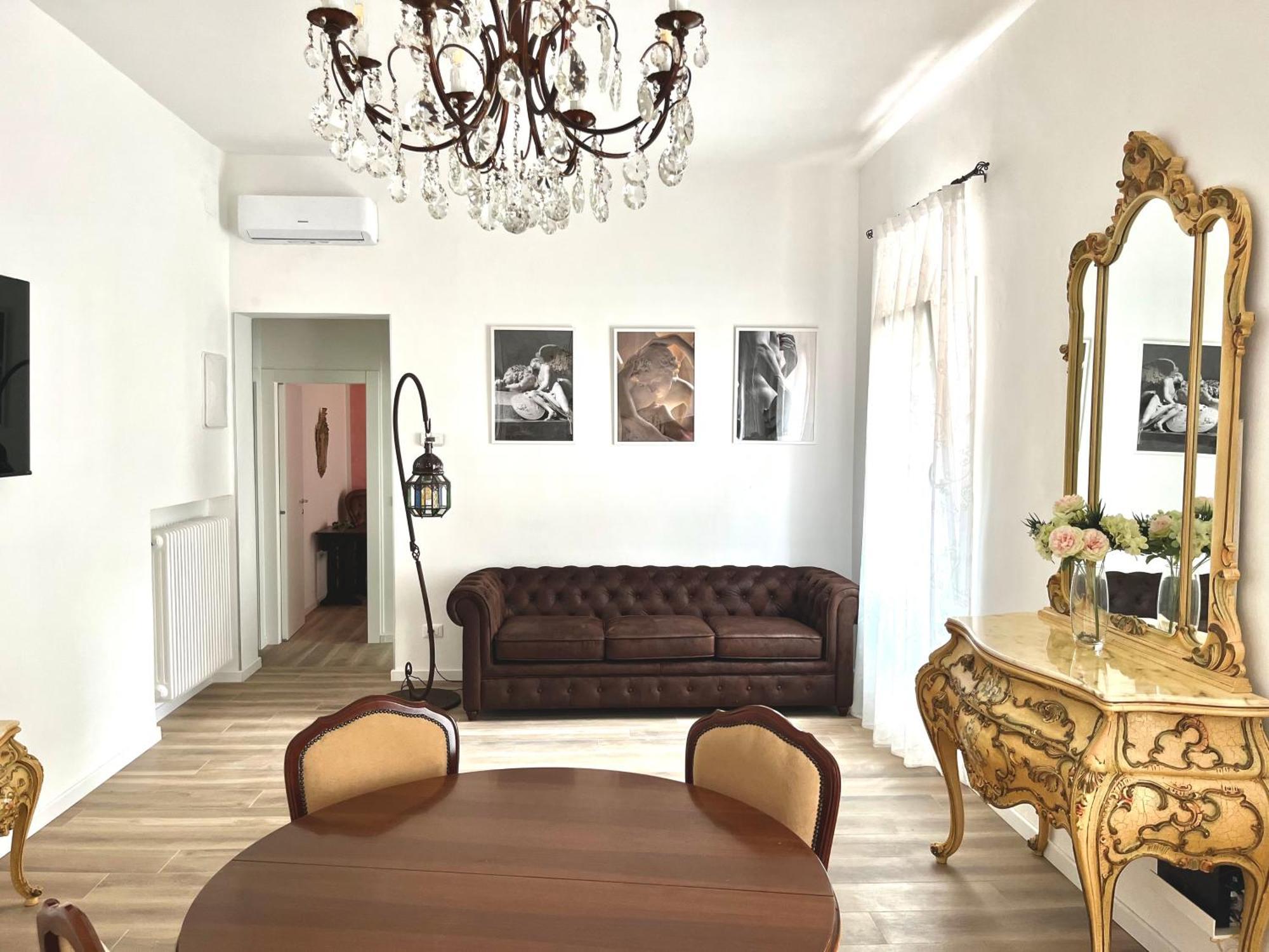 Airoldi Palace Apartment 키오자 외부 사진